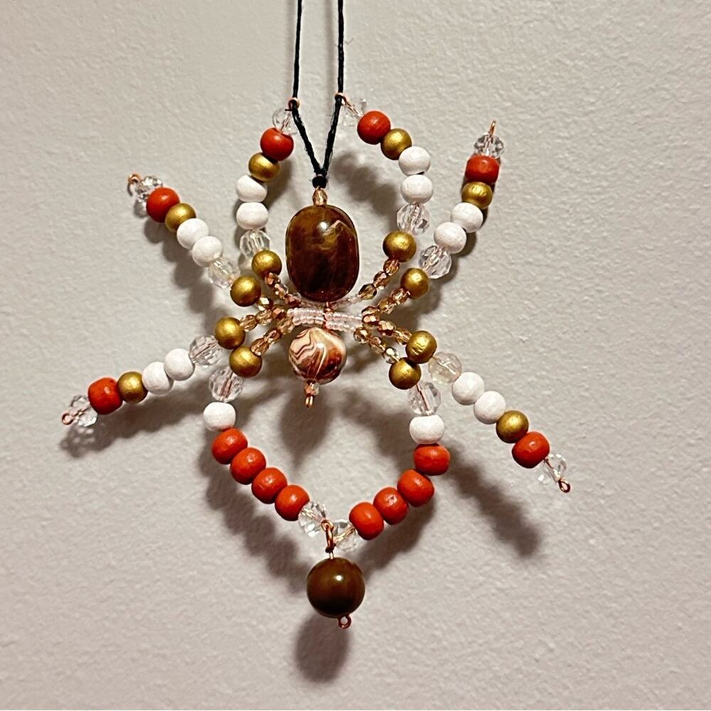 Bead spider handmade wall decor - Picture 5 of 5